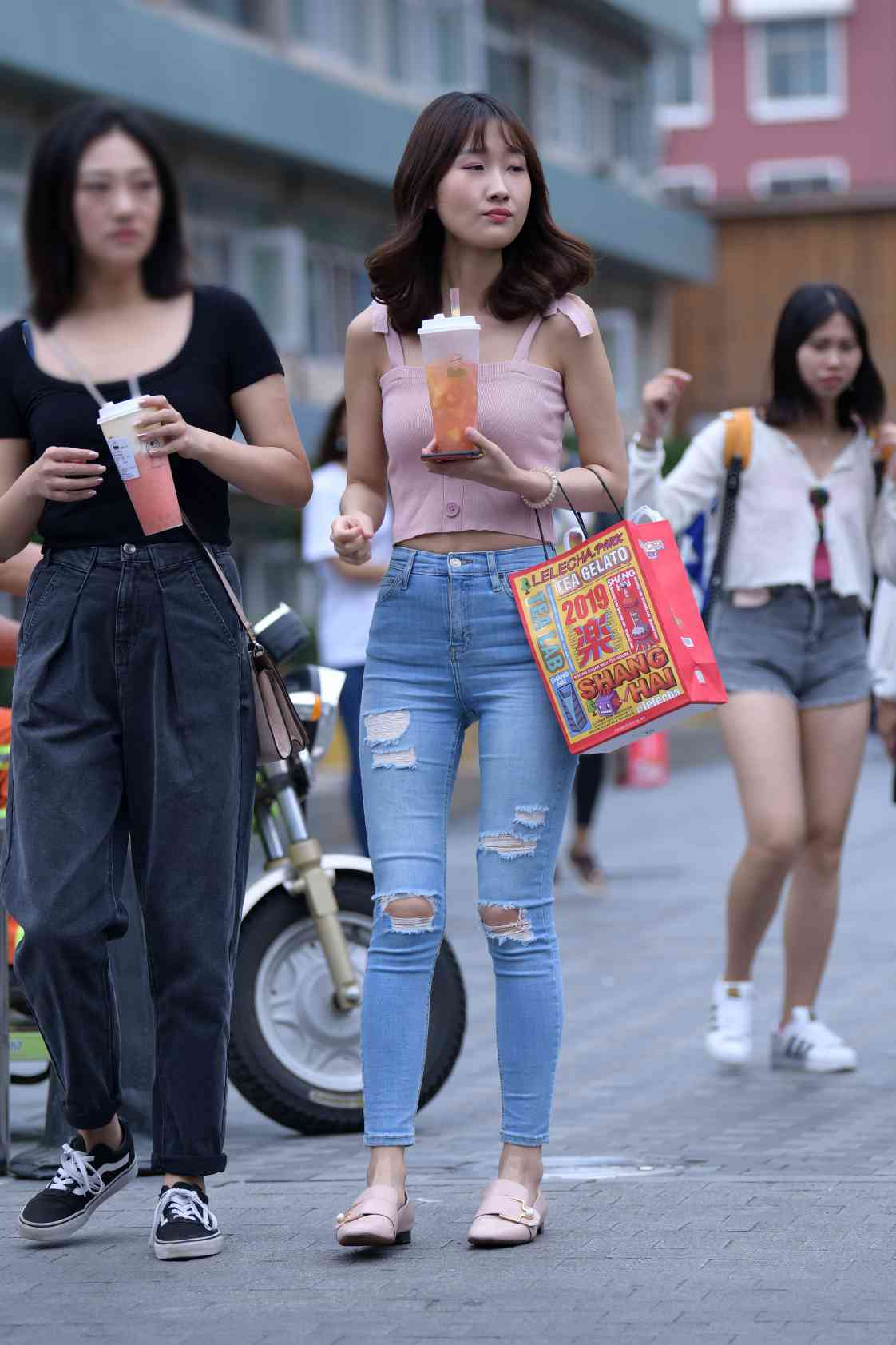 图片[2]-【免费】紧身牛仔裤女生【18P】04014-妹妹图库