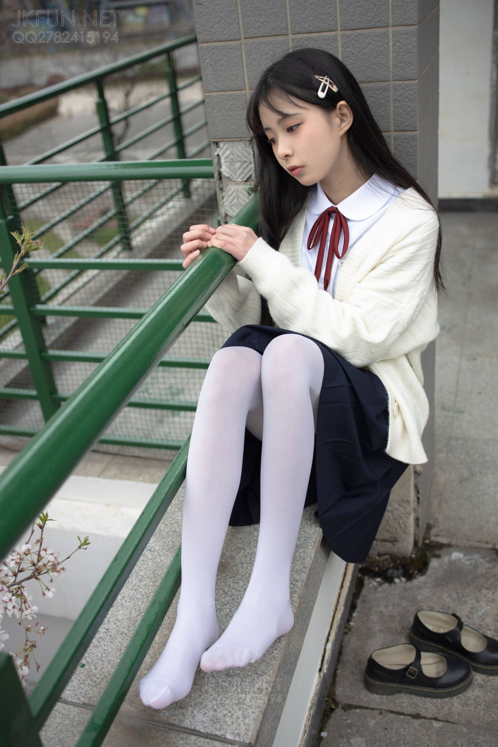 图片[5]-甜美可人的白丝姑娘【127P】20011-妹妹图库