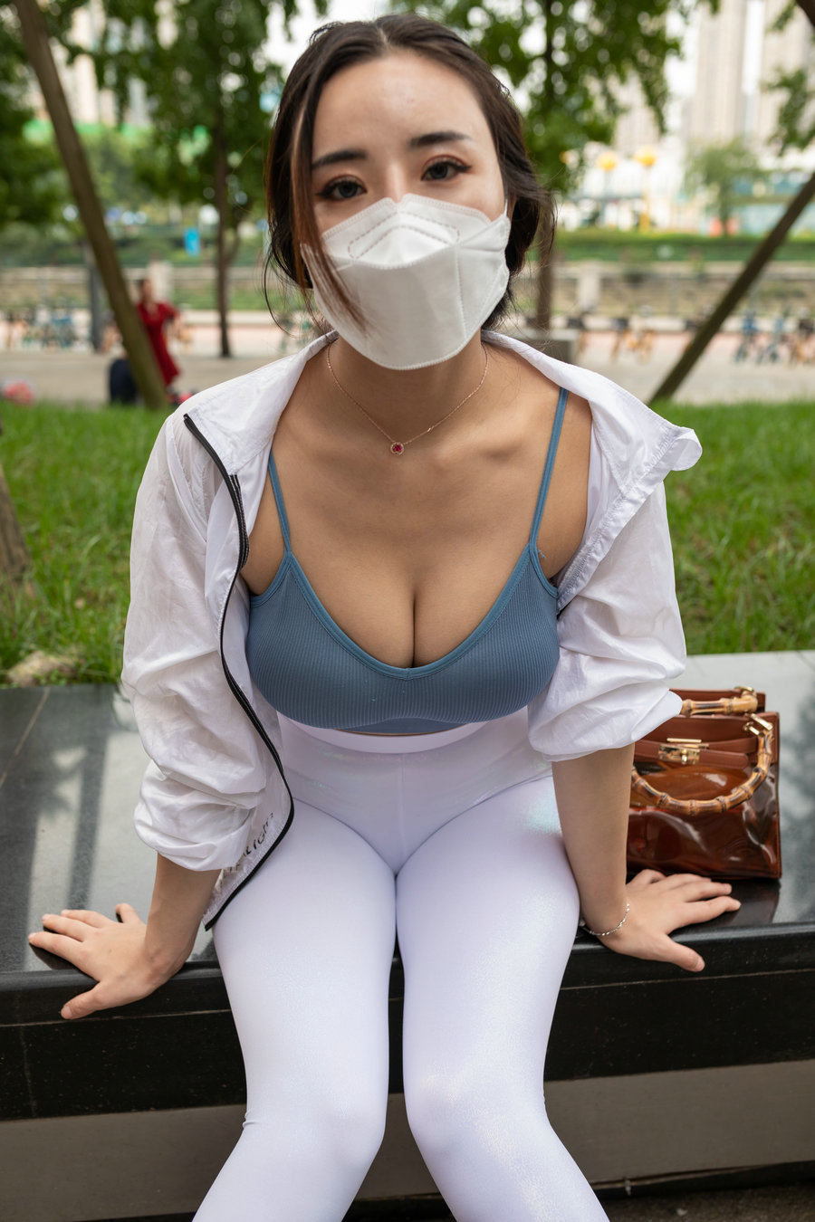 图片[1]-白色瑜伽裤女孩很漂亮 J1518 856P4V-30.0GB-妹妹图库