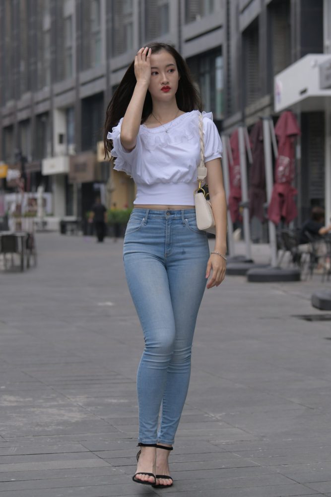 图片[1]-紧身牛仔裤女孩J2177 370P2V-19.4GB-妹妹图库