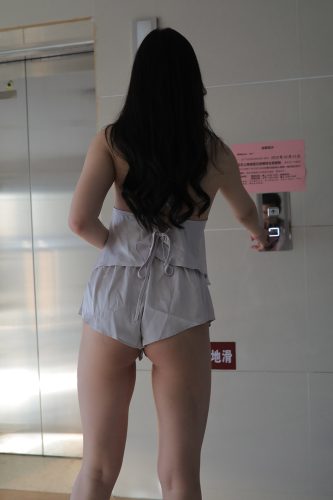 图片[4]-非常有女人味的热裤姑娘【228P】0007-妹妹图库