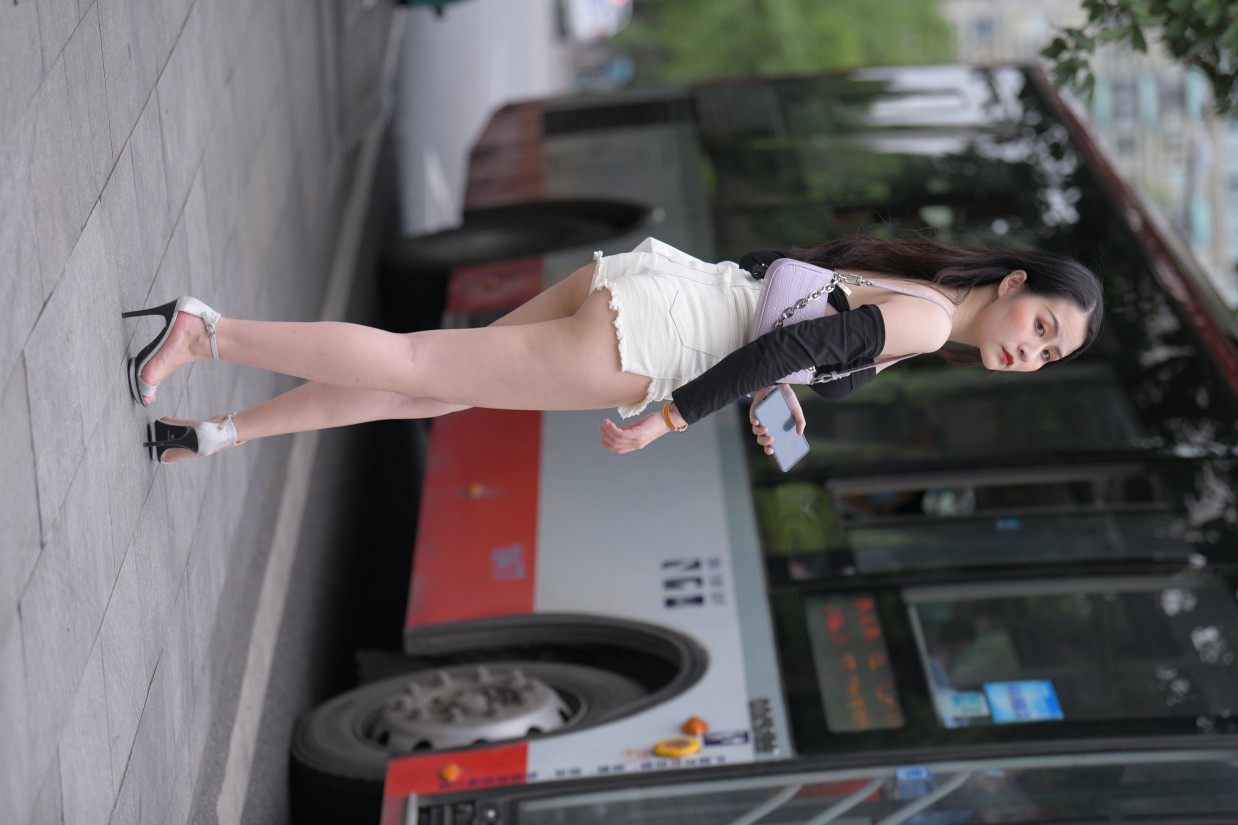 图片[3]-长发飘飘的白色热裤美丽女孩【49P】00029-妹妹图库
