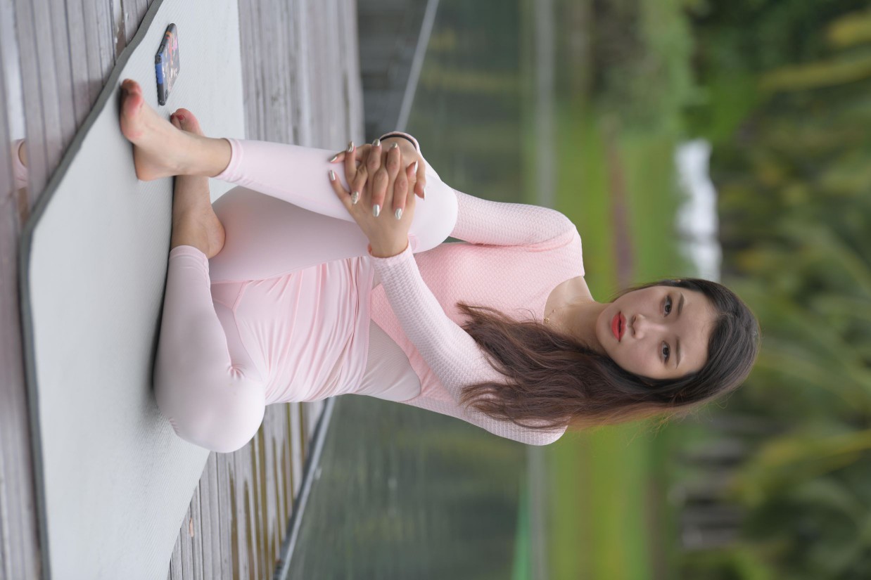 图片[7]-很漂亮眼睛也很大的白色瑜伽裤女孩【249P】00063-妹妹图库