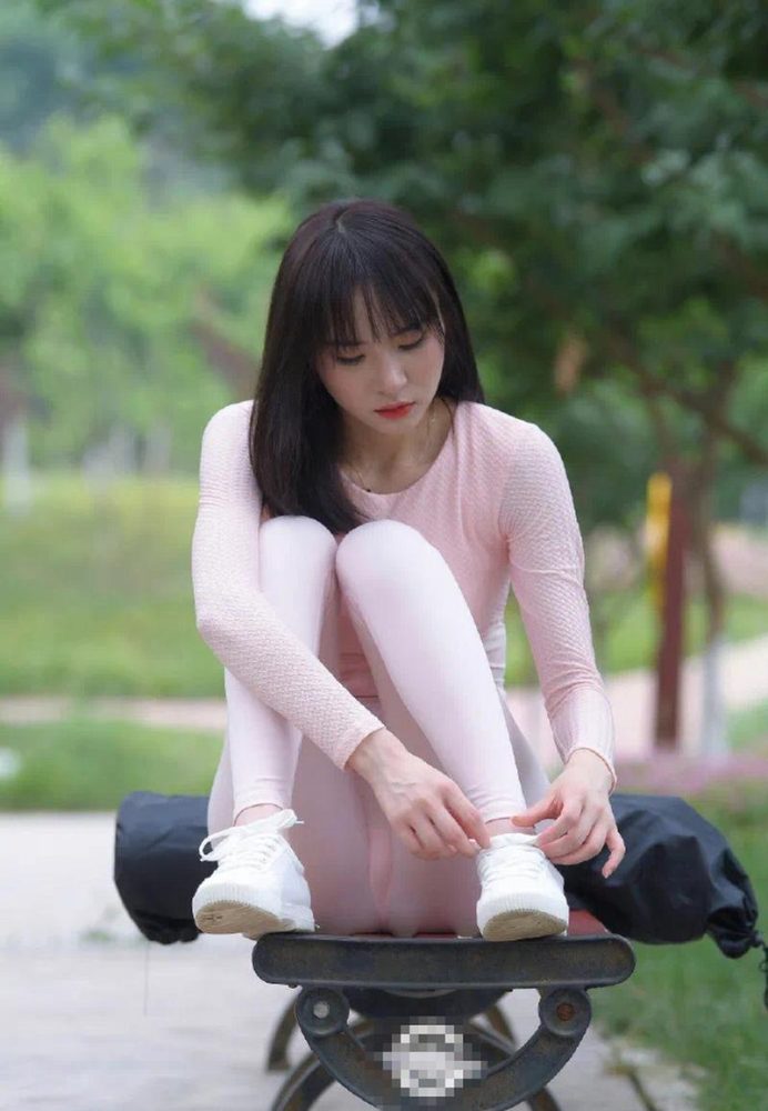 图片[4]-粉粉的瑜伽裤女孩太可爱了 J2090 854P1V-30.4GB-妹妹图库