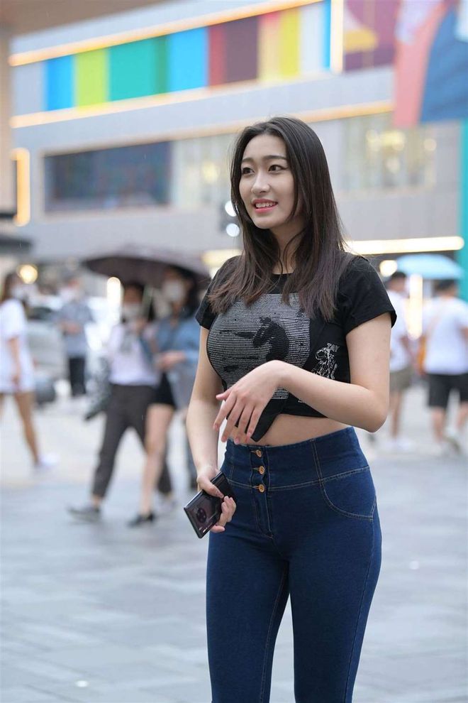 图片[3]-紧身牛仔裤女人J2784 240P-6.66GB-妹妹图库