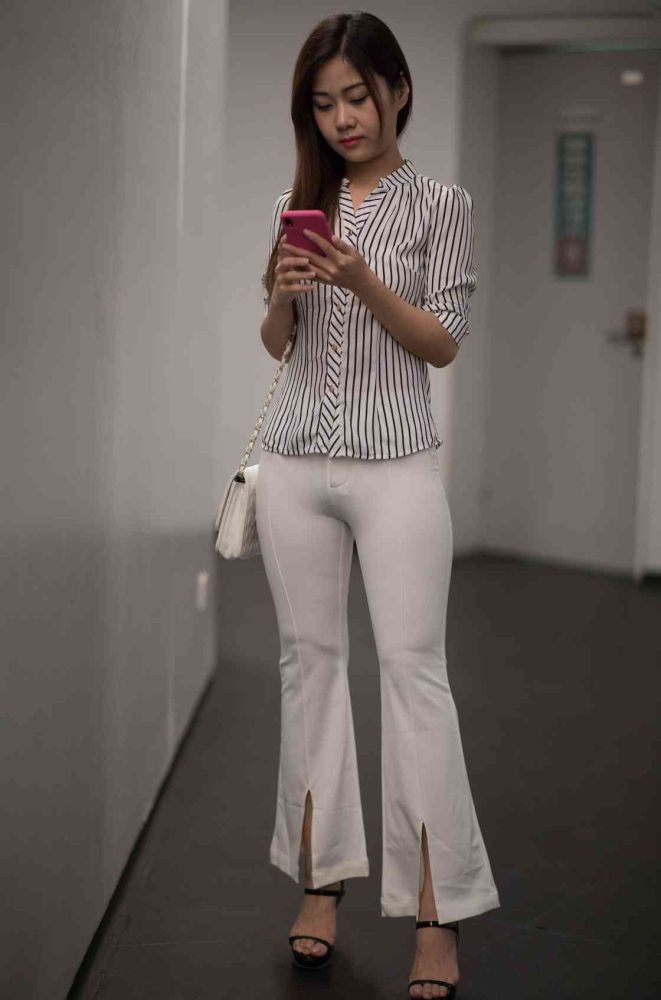 逛书店的白色紧身裤女孩【450P】04040-妹妹图库