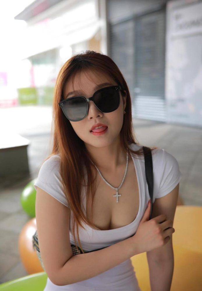 看上去拽拽的瑜伽裤女孩 J1695 425P1V-14.0GB-妹妹图库