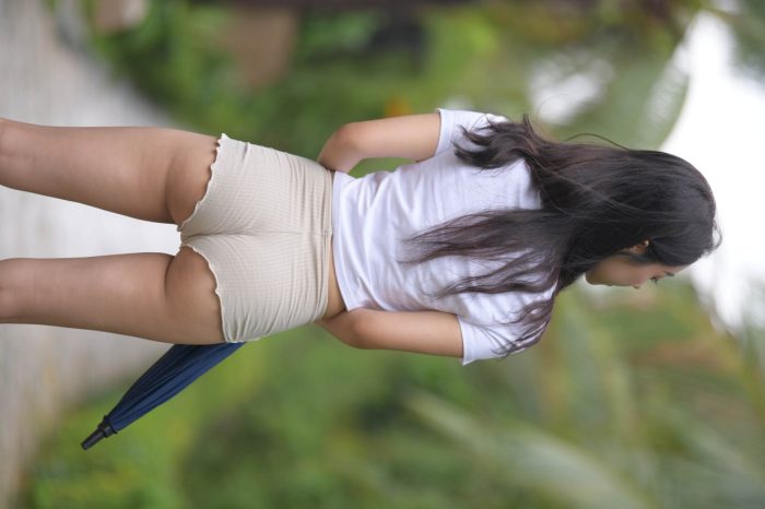 在郊外的长发热裤姑娘【388P】00022-妹妹图库