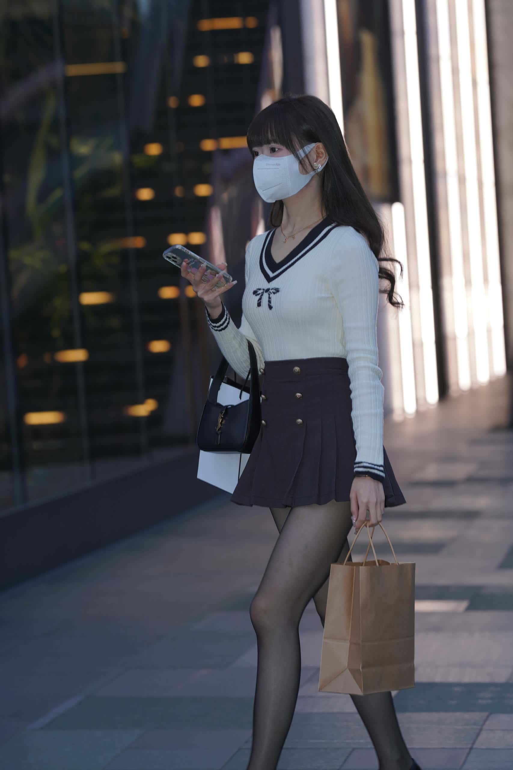 戴口罩的娇小短裙妹子【246P】C6142-妹妹图库