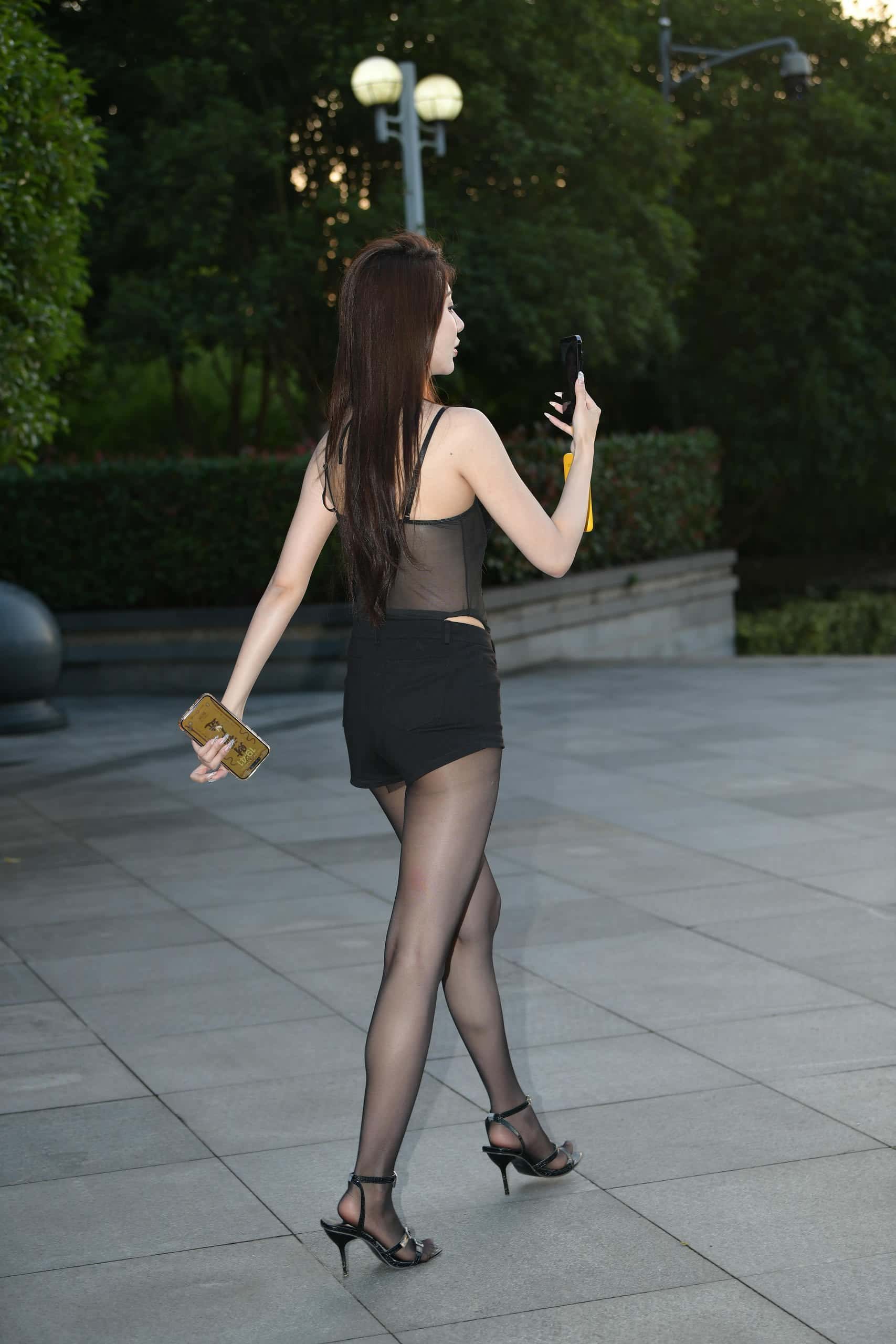 图片[4]-黑丝热裤透色上衣女孩【73P】J7833-妹妹图库