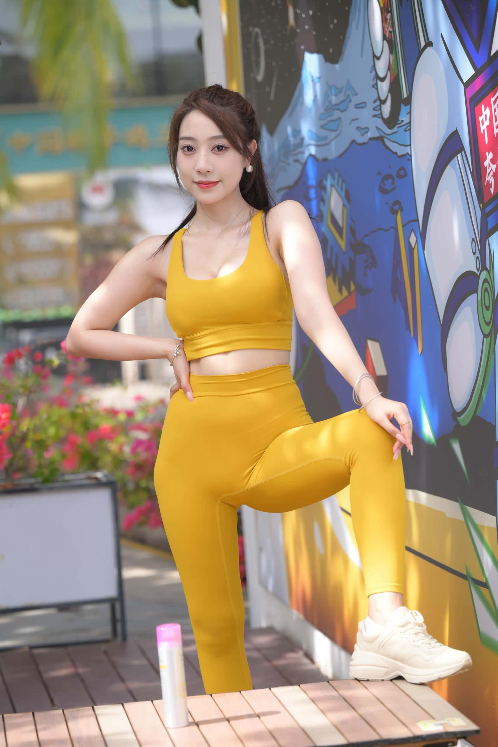 图片[2]-长相甜美的瑜伽裤女孩【695P】DM6305-妹妹图库