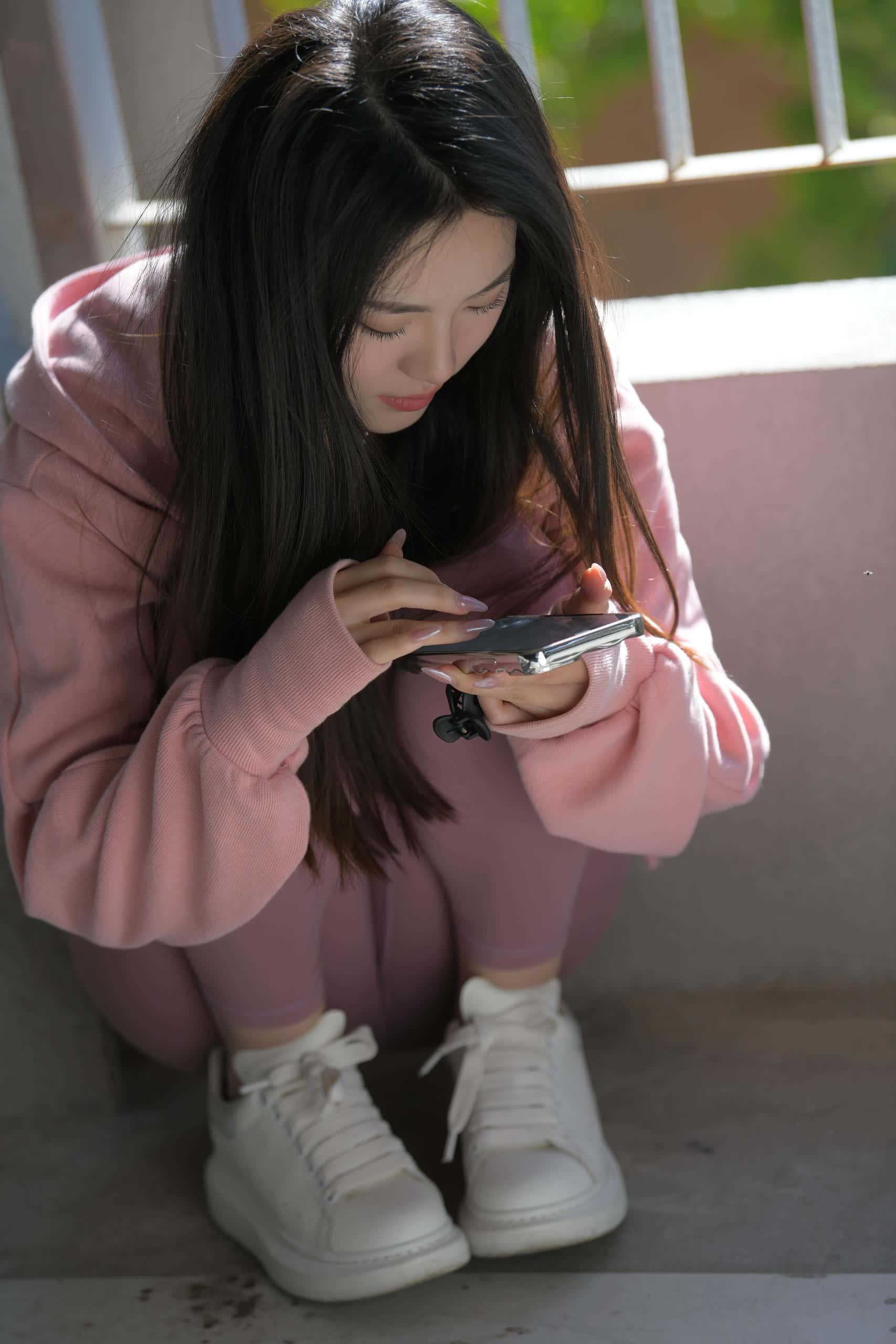 图片[4]-在外面拍照的粉色系女孩【653P】J6238-妹妹图库