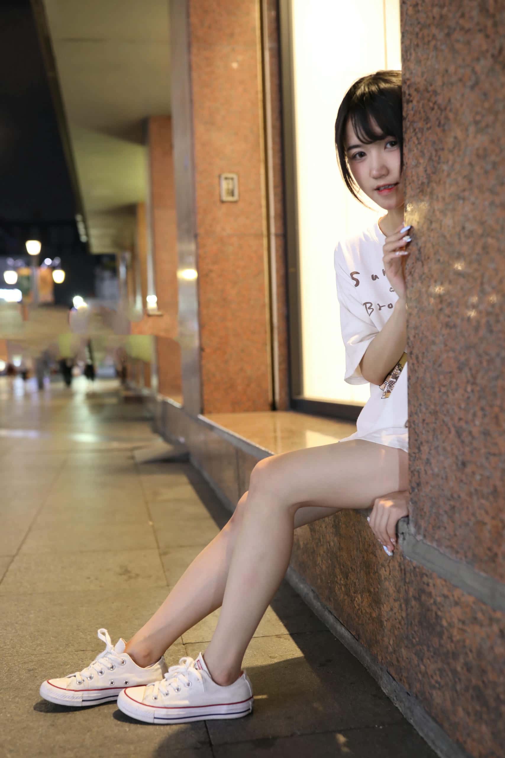 KTV里唱歌的长腿帆布鞋女孩【102P】J2002-妹妹图库