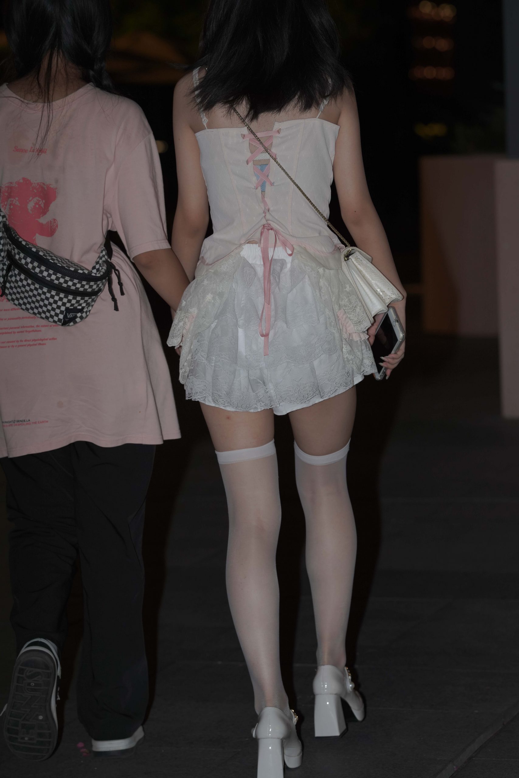 图片[3]-正在逛街的粉色连衣裙妹子【76P】YA6443-妹妹图库